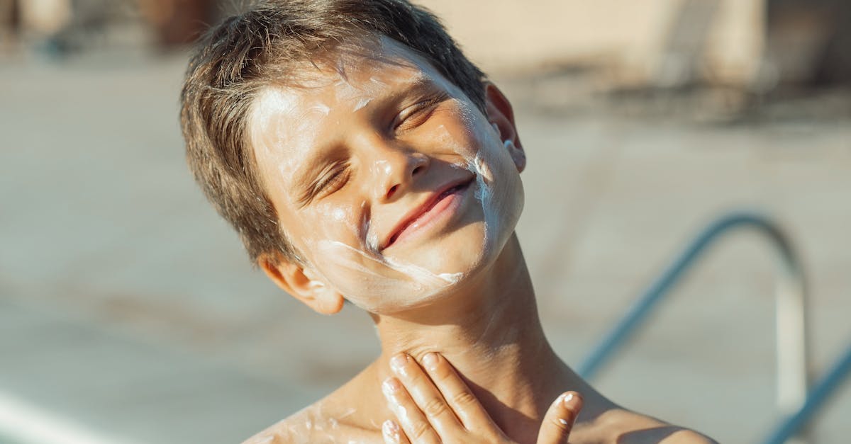 découvrez nos conseils essentiels pour profiter du soleil en toute sécurité : protection solaire, gestes à adopter et erreurs à éviter pour préserver votre santé et celle de votre peau.